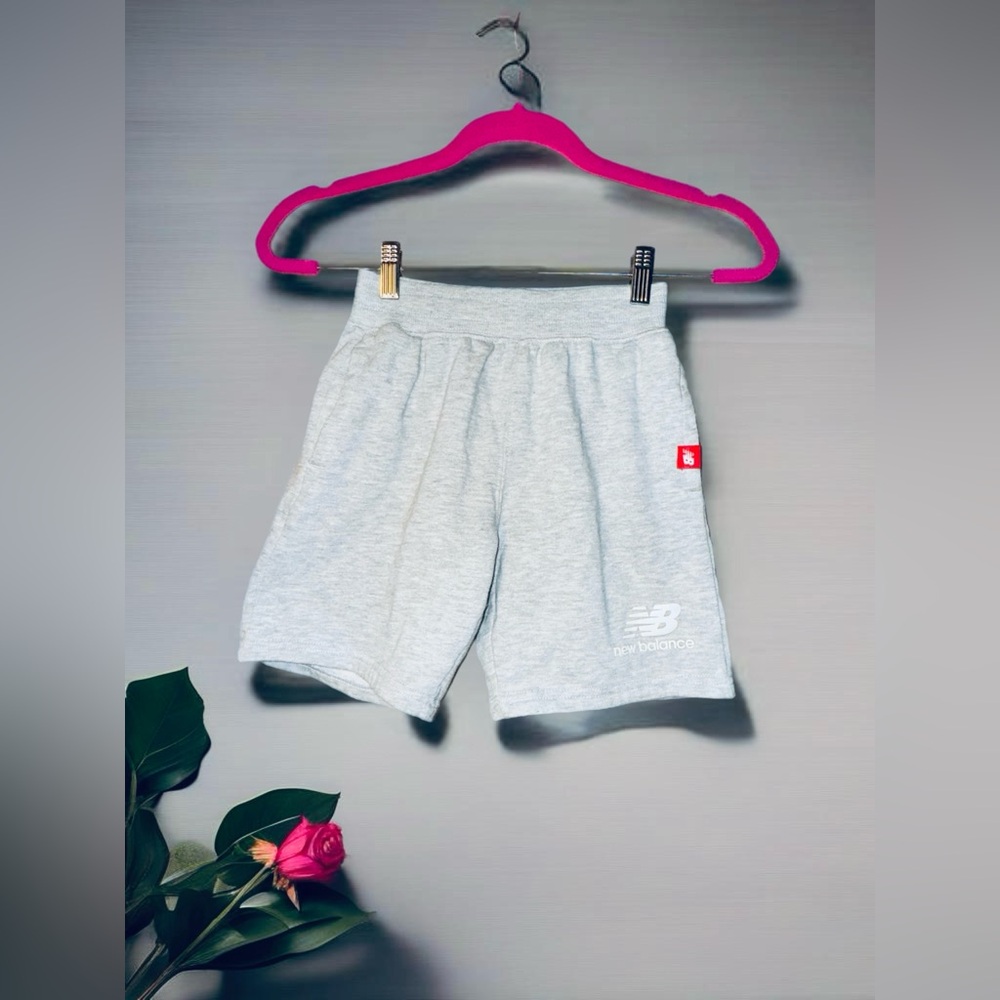 New Balance Cotton Drawstring Shorts, Gray Youth Size Small (8)